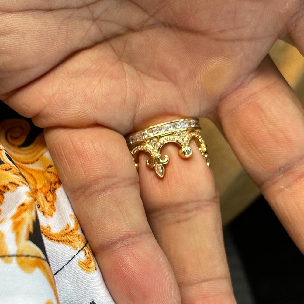 Ring - Picture 3 of 6